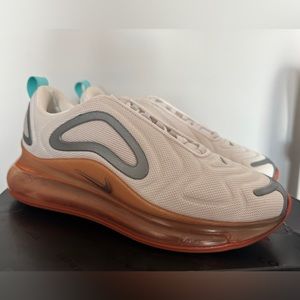 Nike Women’s Air Max 720 SE 'Phantom Metallic Pewter' Size 8.